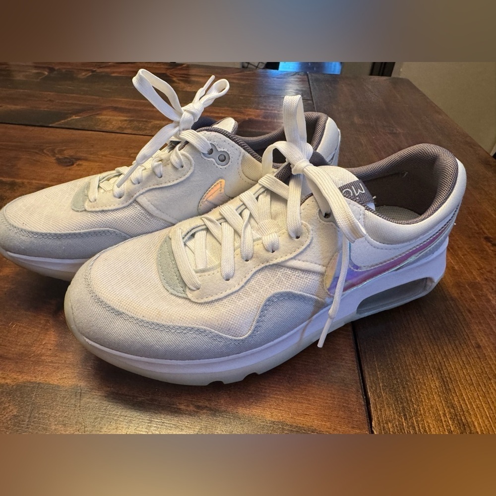 Nike Air Max Motif White and Light Blue Sneakers - Picture 2 of 8